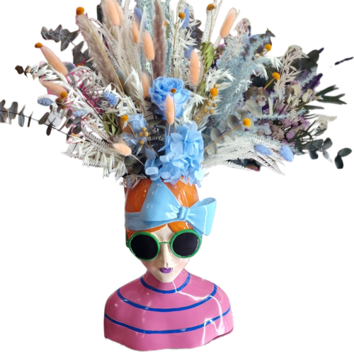 Carlona con flores preservadas